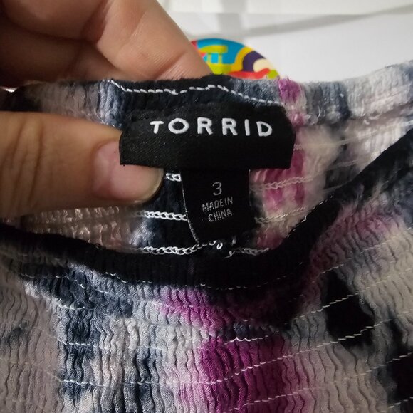 Torrid Tye Dye Cold Shoulder Top - Picture 13 of 13